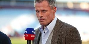 kaiyun安全登录-卡拉格：我们都知道塔科夫斯基该直红，主裁和VAR却不知道