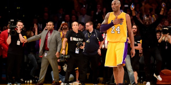 kaiyun体育网-斯科特谈科比退役战：我告诉球员战术就是把球给科比 其他人闪开