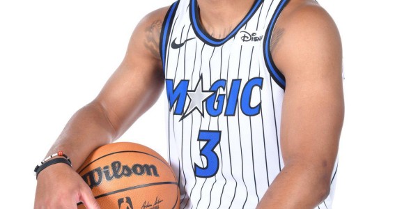 7换1完成贝恩上身魔术3号战袍喜笑颜开 魔术这新球衣帅不帅？