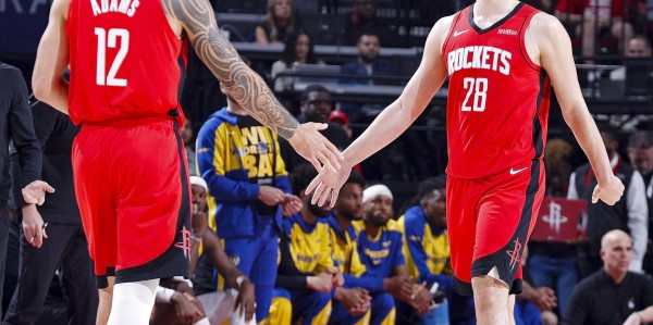 kaiyun体育网-ESPN专家：卡佩拉的签约表明火箭新赛季将会多使用双塔阵容