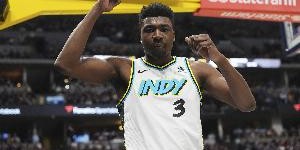 队记：步行者给灰熊的31年次轮签互换权 来自此前步-热的托布交易